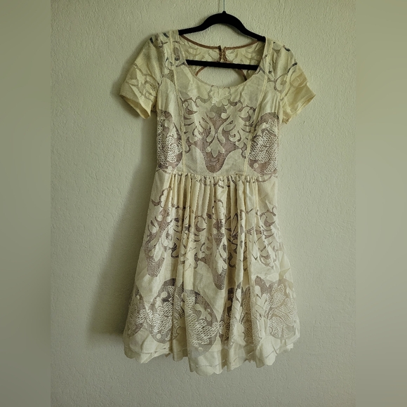 Tracy Reese gorgeous lace dress | size 6p - Picture 1 of 10